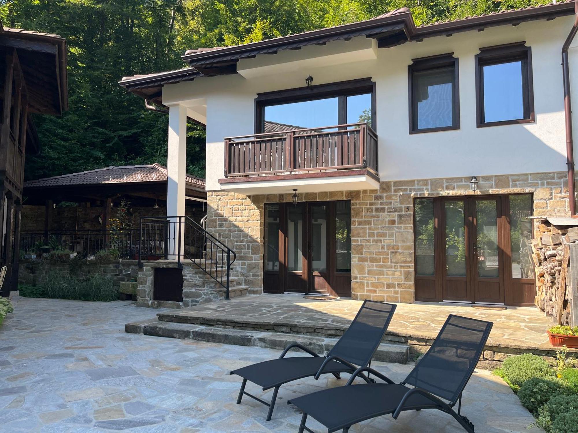 Verta House Tryavna Bagian luar foto